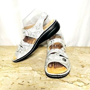 Finn Comfort Womens Silver Metallic Swirl Leather Sandals Size EU 40/US 9-9.5